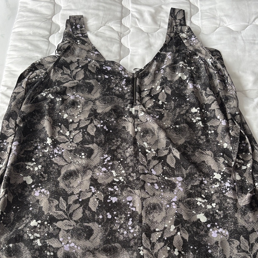 MBLM Abstract Patterned Top in Black and White